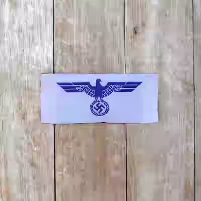 Kriegsmarine Summer Version Enlisted Men's Silk Woven Breast Eagle Kriegsmarine Summer Version Enlisted Men's Silk Woven Breast Eagle – Premium Replica, made of Blue eagle on white silk background