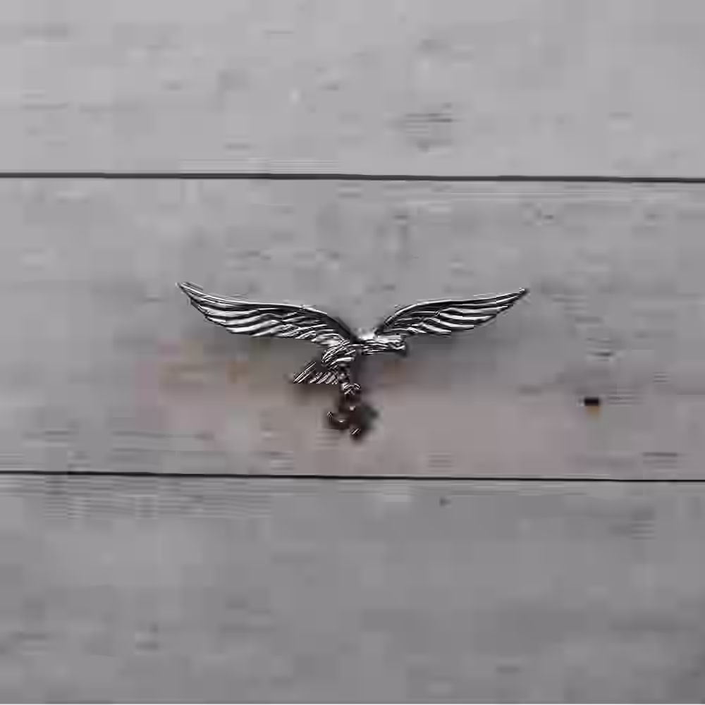 Luftwaffe Officer's Silver Metallic Breast Eagle Luftwaffe Officer's Silver Metallic Breast Eagle – Premium Replica, made of Silver metal