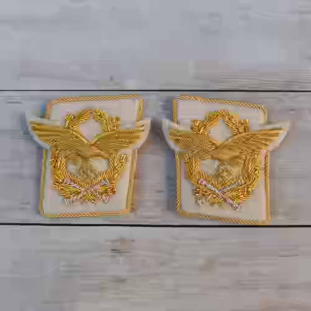 Luftwaffe Generalfeldmarschall Collar Tabs Luftwaffe Generalfeldmarschall Collar Tabs – Premium Replica, made of Hand-embroidered gold thread on white wool background