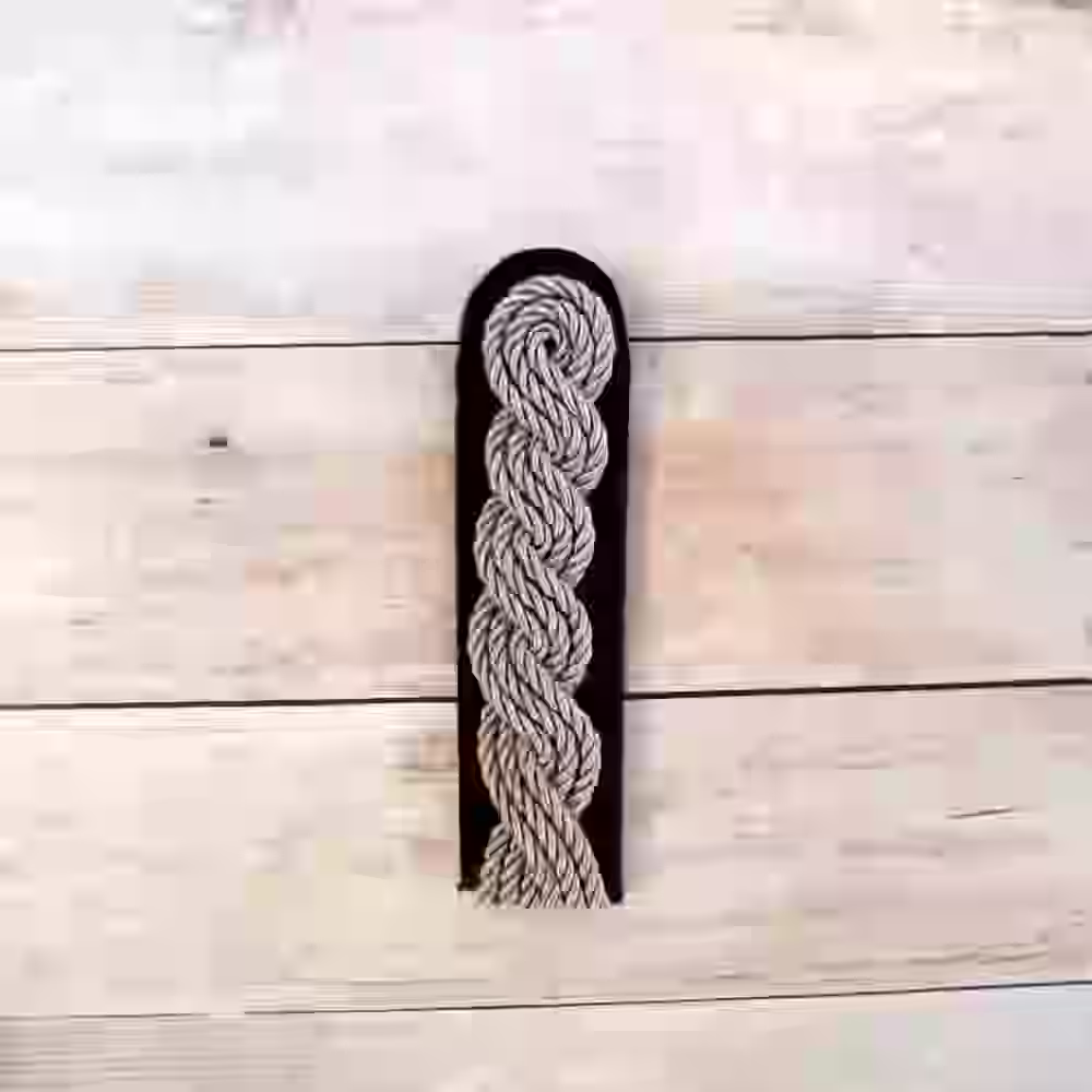 Allgemeine-SS Senior Officer's Single Shoulder Board Allgemeine-SS Senior Officer's Single Shoulder Board – Premium Replica, made of Black wool with aluminum twist cord