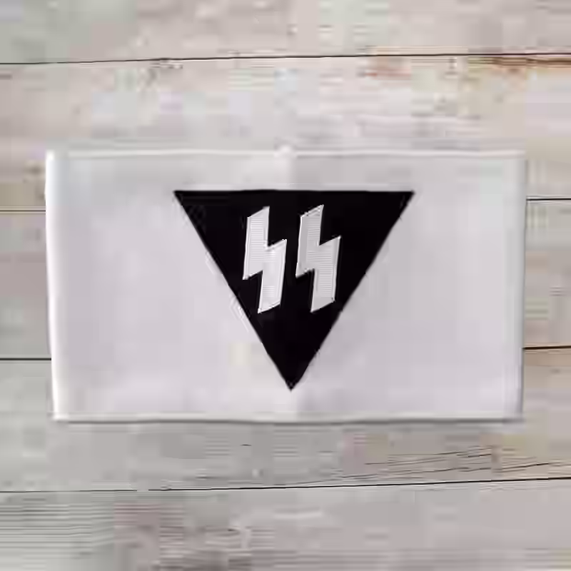 Waffen SS Volunteer Armband Waffen SS Volunteer Armband – Premium Replica, made of White wool with black triangle and SS emblem