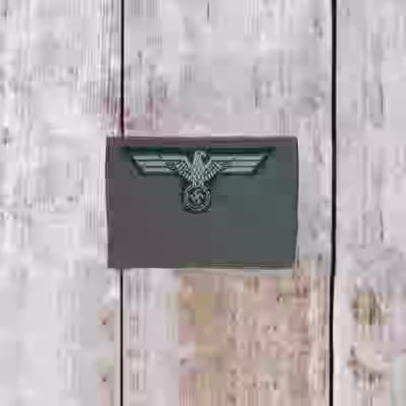 Wehrmacht Army Enlisted Men’s Silk Woven Cap Eagle Wehrmacht Army Enlisted Men’s Silk Woven Cap Eagle – Premium Replica, made of Dark green silk with woven white eagle