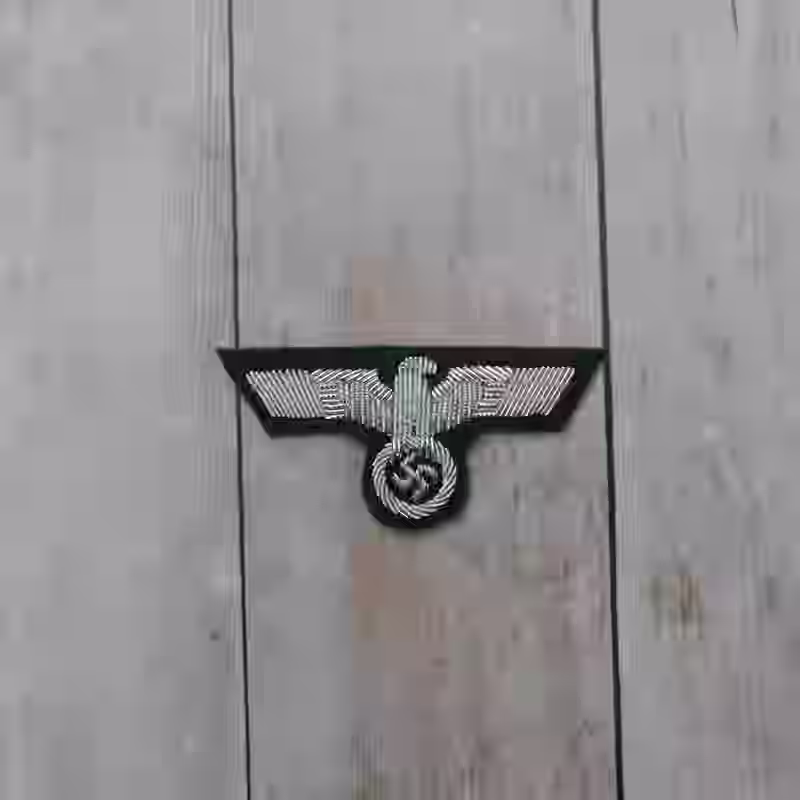 Wehrmacht Army Officer's Hand Embroidered Cap Eagle Wehrmacht Army Officer's Hand Embroidered Cap Eagle – Premium Replica, made of Dark green wool with hand-embroidered aluminum wire